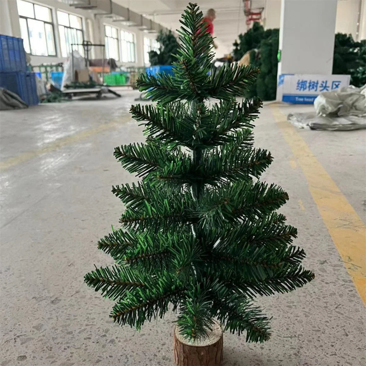 Christmas Tree Ornament Durable Mini Christmas Tree Decoration