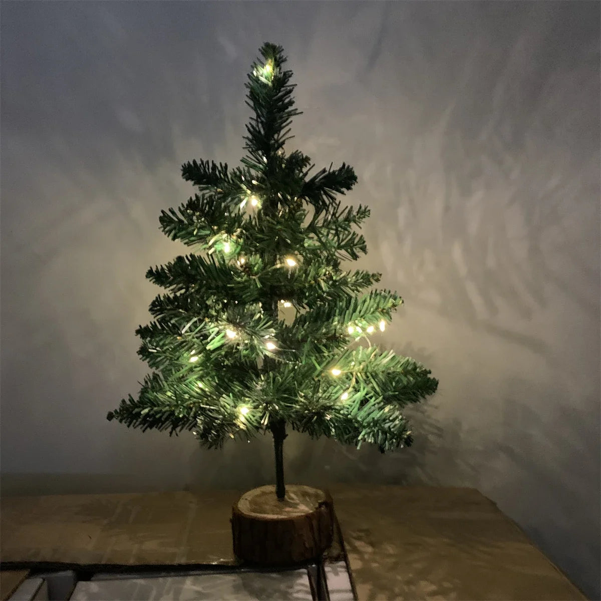 Christmas Tree Ornament Durable Mini Christmas Tree Decoration